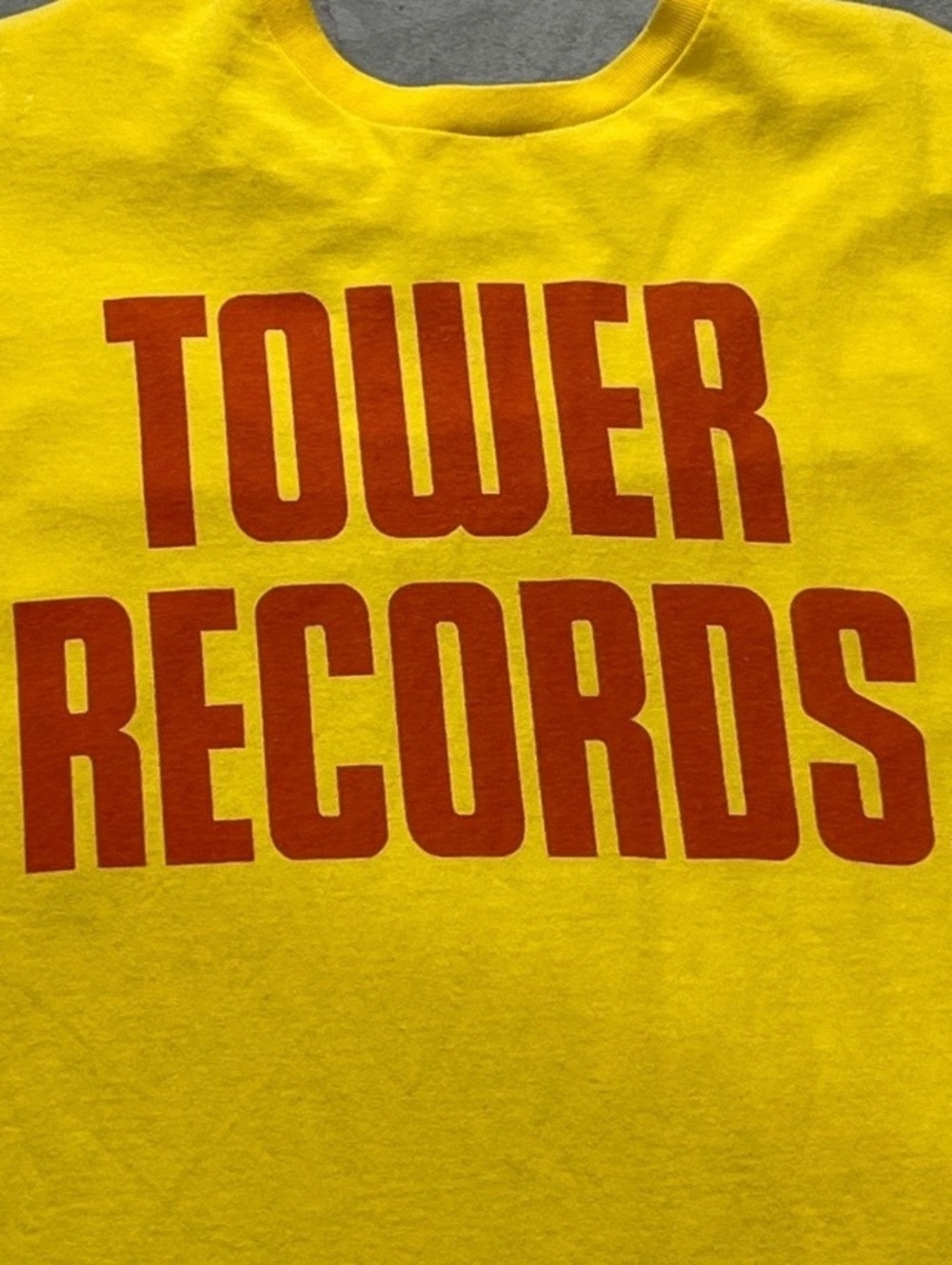 Tower Records Preowned Large T-shirt
